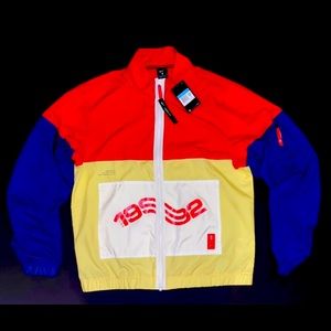 Nike Kyrie Irving Windbreaker Basketball Jacket M Medium BV9295-455 Lightweight